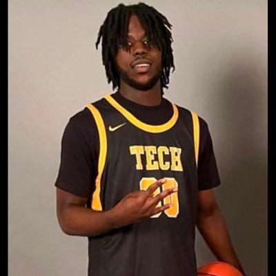 class:2024* | HS:CCA |Pos: G/F | Ht:6,5| WS: 6,8| PPG: 20 | GPA:3.0.