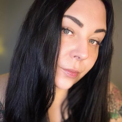 VelmaVonDomme's profile picture. 💖 Your soft, nurturing Domme with a firm hand 💸 Pay-to-heal 💌 Strict discipline & financial therapy sessions open for good boys