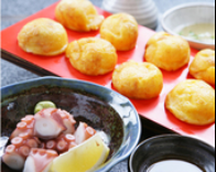 akasiyakiraku's profile picture. 兵庫明石で名物の明石焼きを堪能するなら樂へ！ 活の明石ダコを使った明石焼のおいしさは格別です。通信販売もやっております。