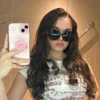 glossie (@glossieyt) 's Twitter Profile