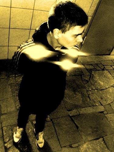 Spadon92's profile picture. За спиной расскажут