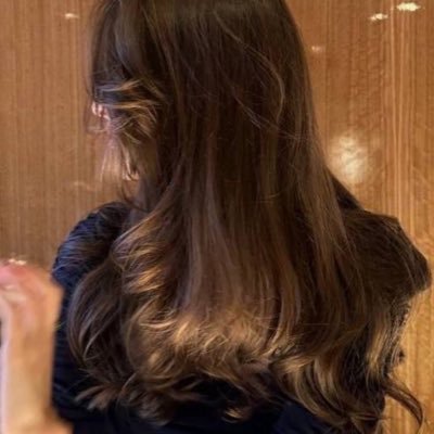 madameindcise's profile picture. d’amour et d’eau fraîche