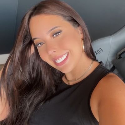 euniceshev's profile picture. Ex-Funcionária do Mc Donald’s à Trader 🏆