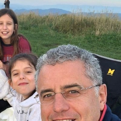 IvanSammy288116's profile picture. 