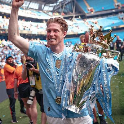 A priceless Cityzen🩵\\
Kevin De bruyne is the GOAT 🐐👑\\ Tweeting into existence\\ Random thoughts