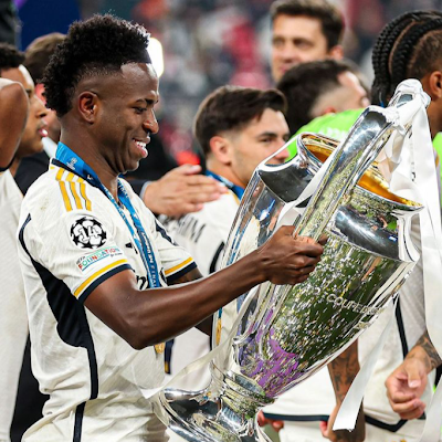 PauloLzaro52028's profile picture. 