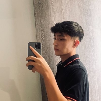 JuanPa27_2112's profile picture. Aquí menos.