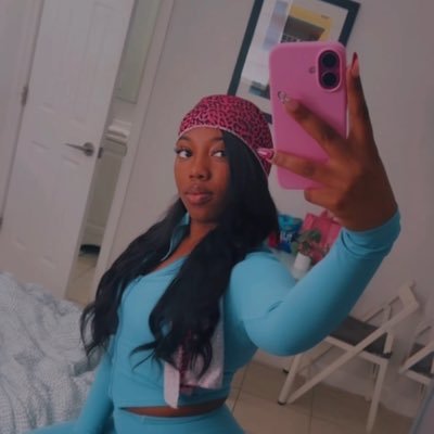 official account for @bhabiekay (TikTok) @kakaawsome (insta) New to dis twitter shiii 😝