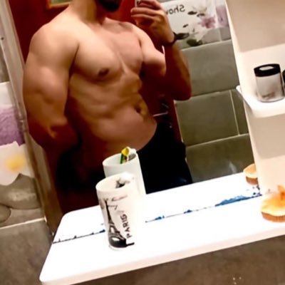 amirdifi233's profile picture. les deux plus actif / bisexuel 😈