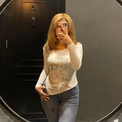 zeynbayraktr's profile picture. 