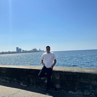 egonzales__'s profile picture. Periodista | redactor ✍ | utópico | Soy lo que me enseñó mi padre, el que no quiere a su patria no quiere a su madre.