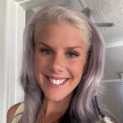 Scarlett_Sxxx's profile picture. Mum 🧚‍♀️, Business Owner 👩🏼‍💻, Spiritual Life Coach 🗝️, Writer 📝, Track Rider  🐎, Chef 👩‍🍳, Mystic 🔮