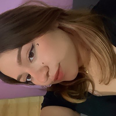 casi siempre estoy triste, así que si entras vas a llorar o entenderme