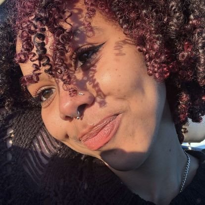 Naomiw0lfe's profile picture. 