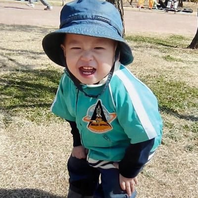 yoshlyjn's profile picture. sell buy trade random acc

mention ( @ ) after dm