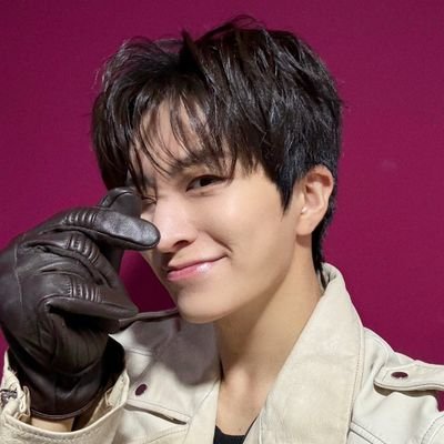 arsbychoi's profile picture. one of igot7 ☁️
seven or never ♡