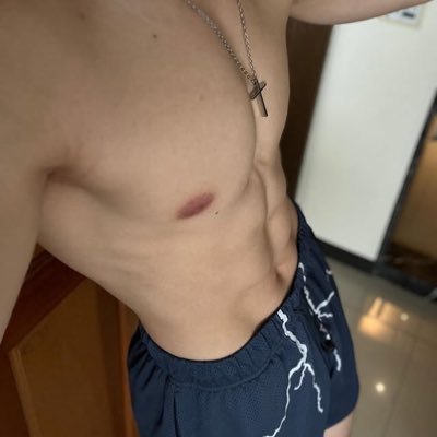 ccysDog's profile picture. 马来西亚吉隆坡M和S男，M男菩萨无收费，找S妈妈，可攻可守 （要虐狗狗的肛门，鸡鸡，马眼，蛋蛋的都可以私信我约）