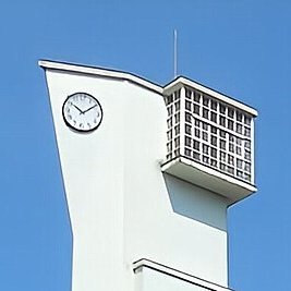 「かつて江戸とその外を隔て、今なお区と区の境目である荒川は、罪を得、そしてその罪に相応しい罰を受けるのを待つ身となった者にとっては、まさに此岸と彼岸とを隔てる三途の川にも等しい存在であった。」という書き出しで始まる小説を書きたいチャーハーン・シャー志望者です。