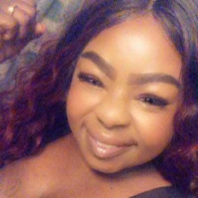 Annadarklov3ly's profile picture. 
