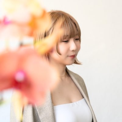 \ 魅力を引き出す🌈/目を惹くデザイン × 戦略的な訴求👩💻|ブランドの魅力が伝わるLP・HP・ロゴ・バナー・商品画像・SNS運用|思いやりと丁寧な対応で伴走|ロゴコンペ144件中優勝🏆業務委託2社|ご相談のみ◎ イメージがなくてもOK💐まずはお気軽にDMへ✉️|24H連絡OK|9月〜⭕️ご依頼受付中!