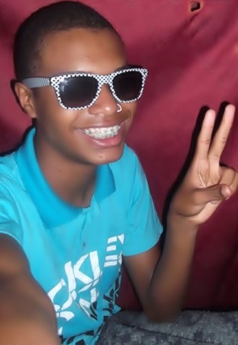 feliiz pra caraiiiiii@ rá MINHA VIDA ♥ (8) EDSON.. meu fiim de ano fooi maravilhoso brigado amor tte amo