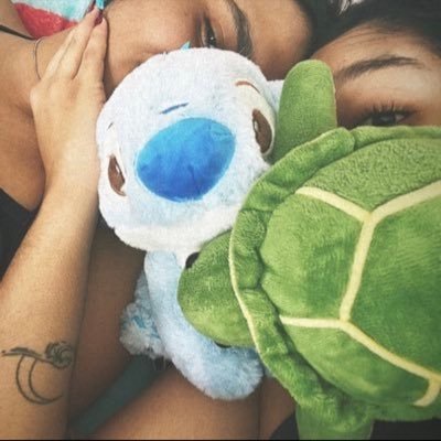 XzoeX_777's profile picture. 