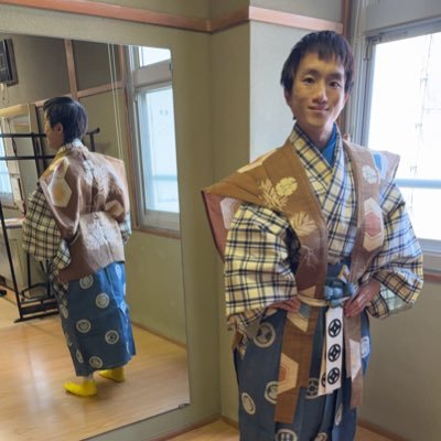 目立ちたがり屋障害者/ #手羽先ハンドメイド作家 /#障害者ハンドメイド作家 / #福岡大蔵会所属 #狂言師見習い /#タレント #MC志望/ #バータービレッジ にてDJナミのイイ波ウェーブ放送中〜/司会も講演もなんでもやります!ご依頼はDM✉️までよろしくお願いします🙇