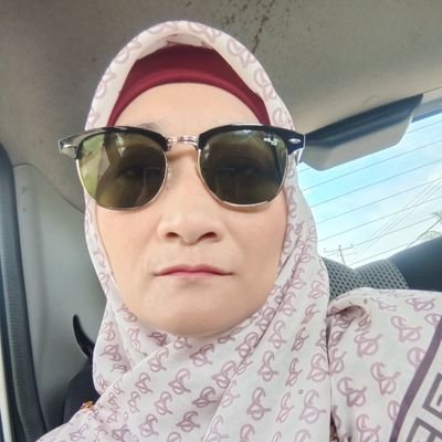 AteyDsini's profile picture. info yg bermanfaat saja, hal peribadi org lain tak nak mahu tahu ( Ingat 'Aib' sendiri ). Doakan yang baik untuk mereka dan  dipermudahkan urusan mereka.