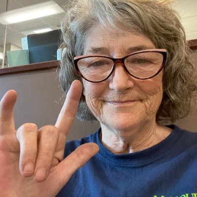 BECKETtheV's profile picture. Mom, grandma, sister and aunt: accused mud slinger. Resister.