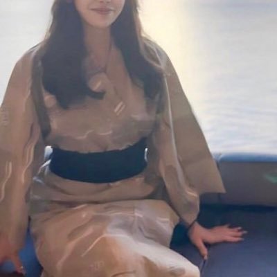 翠(みどり)です😆前は都内のお店で水商売してました…🥂𓂃 𓈒𓏸今は地元に戻って美容関係のお仕事してます✨️🤟こう見えて経営者なんですよ🤫素敵な出会いありますように😍