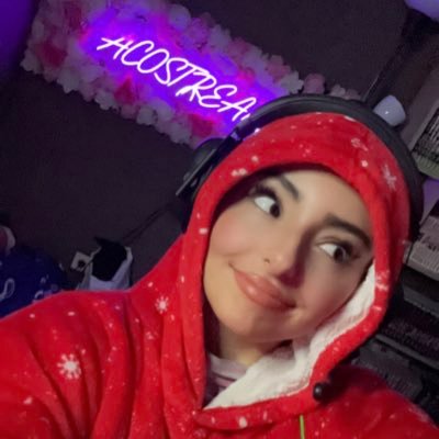 https://t.co/EbeYhKRCYZ…. Streameuse à mes heures perdues - LoL, Valorant