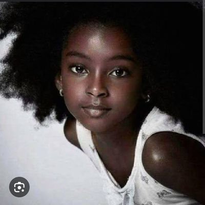 Emeraldemm75682's profile picture. 
