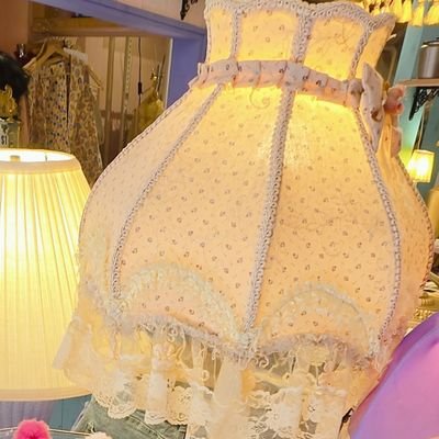 1004t3n4's profile picture. こんびによってかえるね～
^._.^♪
すこやかでうつくしい日々