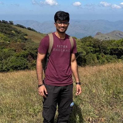 rishuydv_'s profile picture. vit'24 || 22 || blr