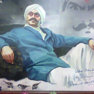 அறிவில் இருந்து விடுதலை பெறுங்கள்
அறிவைக்கொண்டு
அறிந்ததிலிருந்தும் விடுதலை பெறுங்கள்
அமைதி அங்கே ஆலாபனையாகும்
என் கீச்சுகள் லைக்கில்
#இதழ்கள்