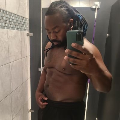smith_rodn46822's profile picture. Big Gemini ♊️ (May 27).
Motivated King 🤴🏾.
Lover of artwork, fitness, living life.
not paying for content or anyone's menu🚫