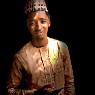 || Vet Surgeon 👨⚕️ || UDUS Alumnus || AMR Steward || Rtd. Student Politician || Speaker 🗣️ || Self thought Graphics Designer || Gamer 🎮 || Forca Barca⚽️ ||