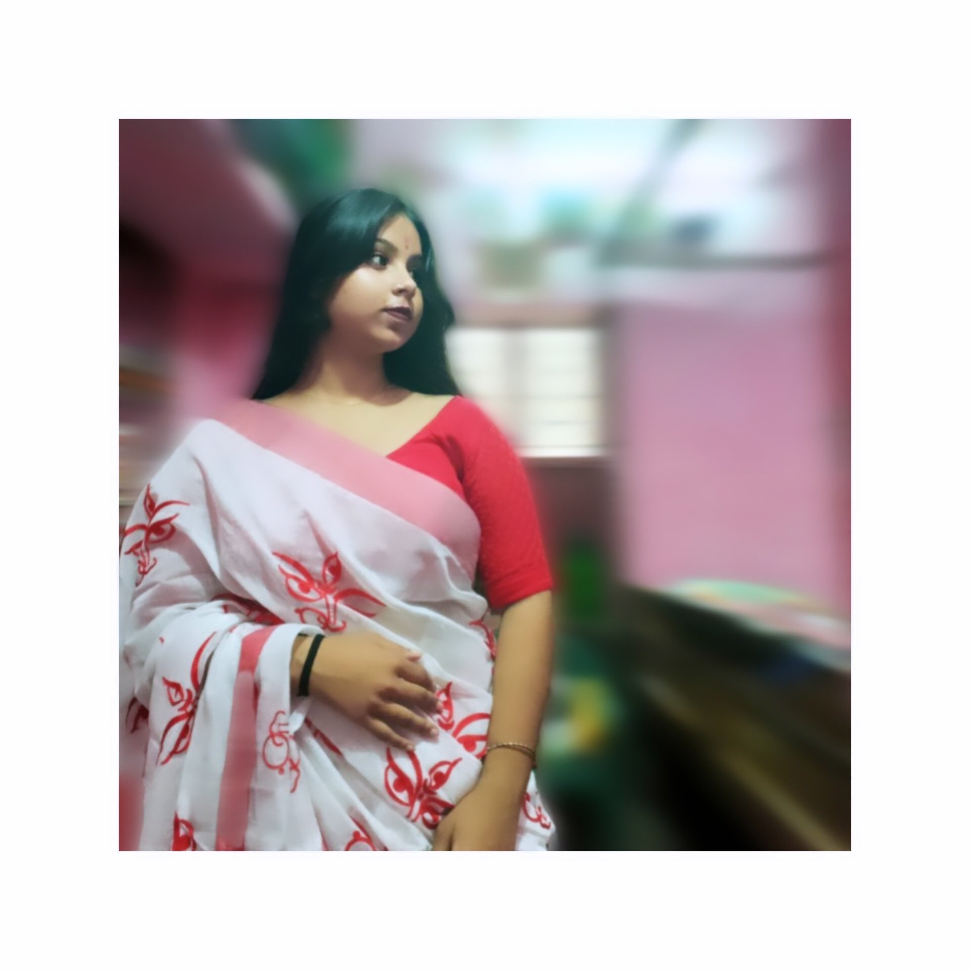 AdTanuja's profile picture. 