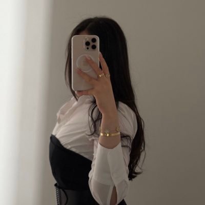 🌸 En live tous les jours : https://t.co/6x0sGXDUxf
📩 contact.aneyaris@gmail.com