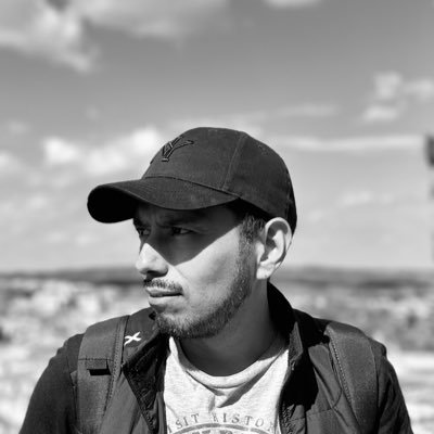 pragmatickeoz's profile picture. Pragmatic software engineer. Been there 🇲🇽🇺🇲🇩🇰 done apps. Spanglish tweets on everything tech and awareness, your regular 'wokeness'