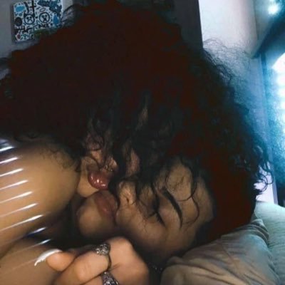 hey_favy_'s profile picture. 
