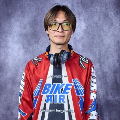 messiahjp's profile picture. 土台のしっかりしたボロ家求む。壁を壊し、橋をかけ、火をつけるのを厭わず。経験豊富でエネルギー充実。「ビジョンとかいうやつ」も少々あり。ゼロから始めることを恐れず。