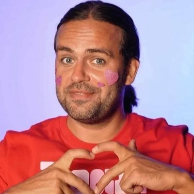 thank4202's profile picture. Philanthropy