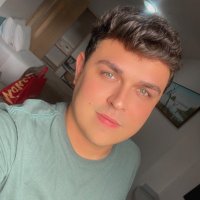 le (@leeandro_fs) 's Twitter Profile
