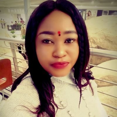 So committed to being a better woman physically, mentally, spiritually & financially. ☺
God and Football is the Language l speak.....The Arsenal Gunner Girl⚽🏆