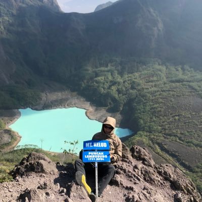 Ikhlaskan masa lalu. Semangat mulaikan kisah yang baru.