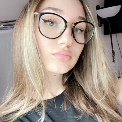 Bella5289051's profile picture. 