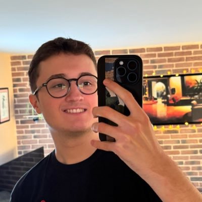 maxenssc's profile picture. the moon’s fall is nigh