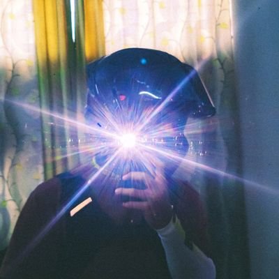Fell in love with research & experience design · Product Designer · 26 · Biker