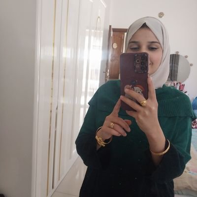 أخصائية علاج طبيعي👩🏼‍⚕
مدريد🏆⚽
💍🖇